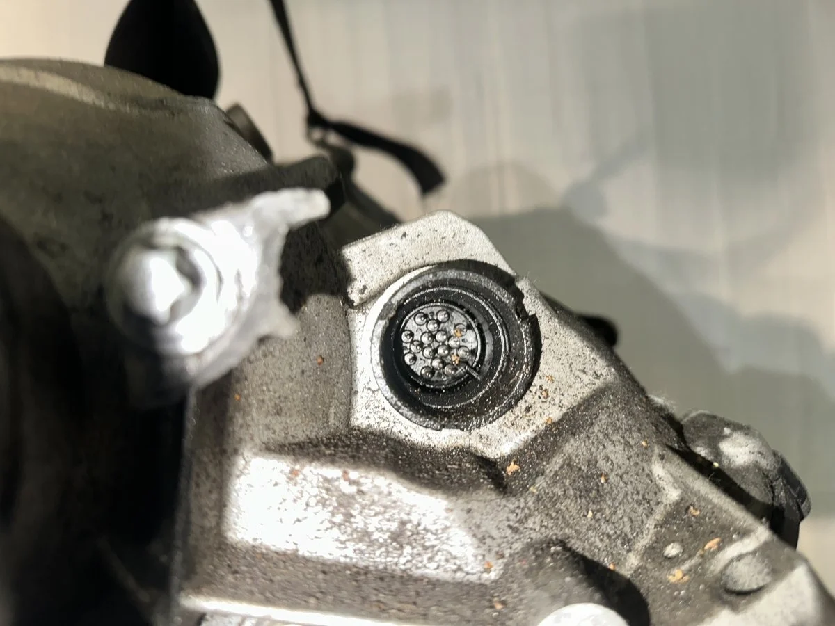 КПП автоматическая (АКПП) BMW 5 серия E60/E61 (2002—2007) N52B25U0 2.5 i бензин Задний