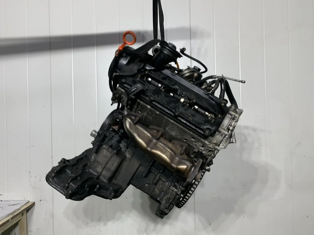 Двигатель Audi A4 A4 B7 (8EC) 2004 - 2008 BKN 3.0 TDI дизель Полный