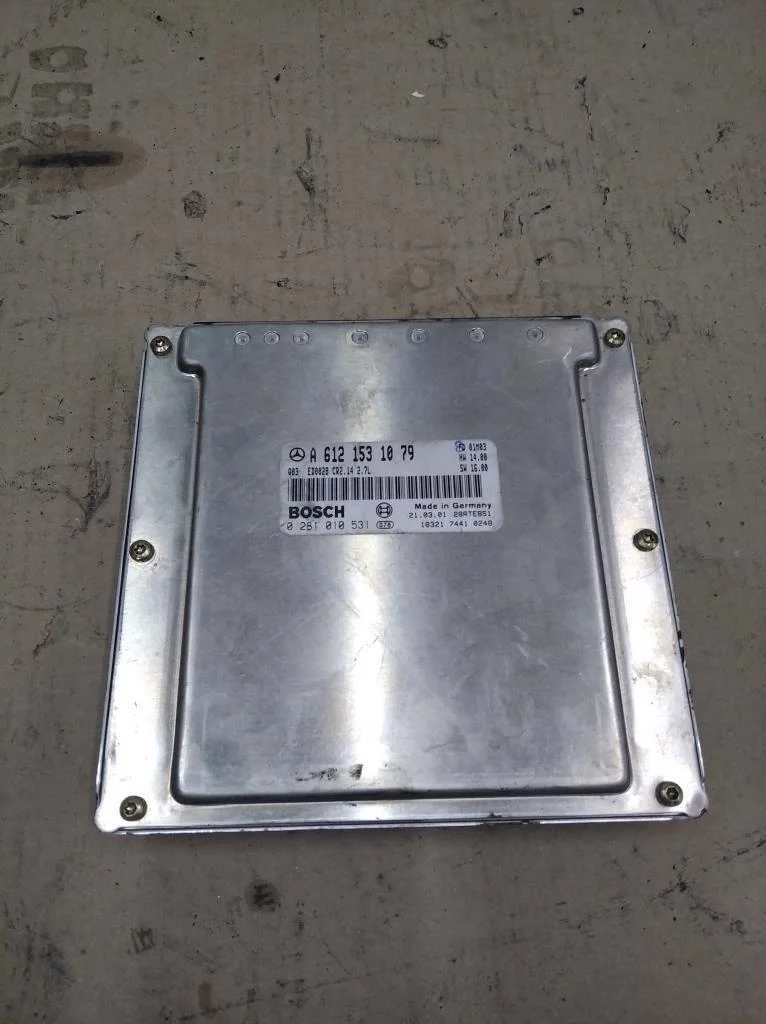 Блок управления двигателем Mercedes-Benz