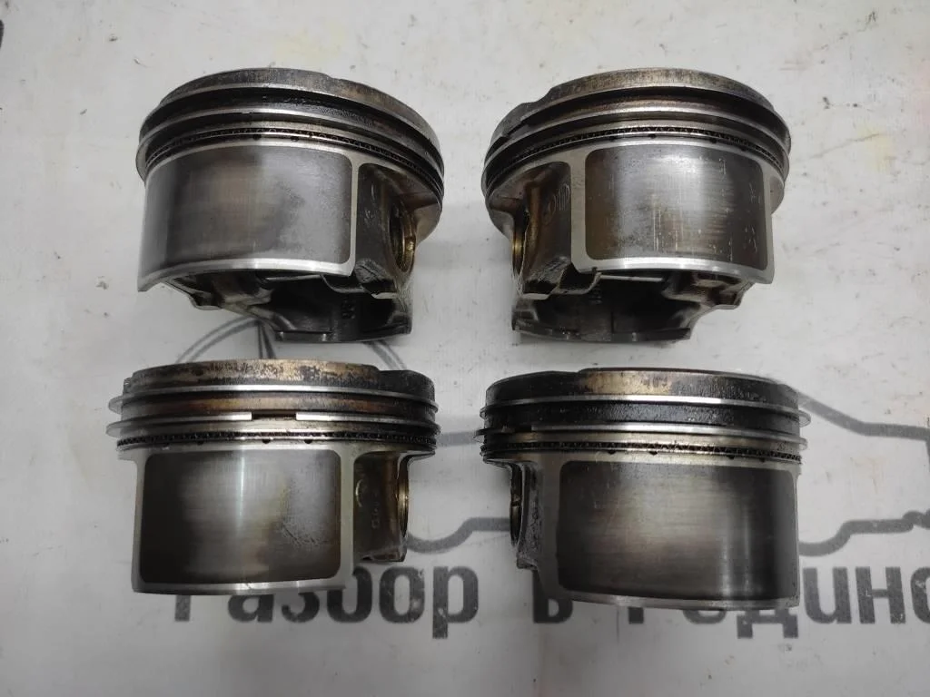 Поршень бензин Mercedes-Benz