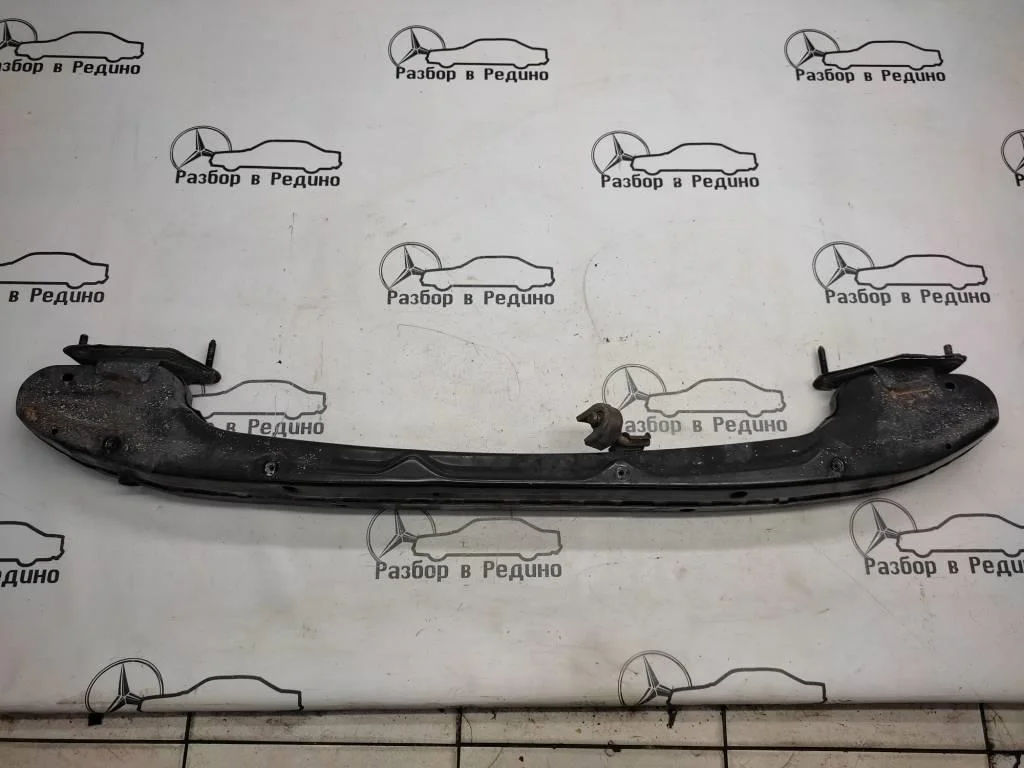 Усилитель заднего бампера Mercedes-Benz