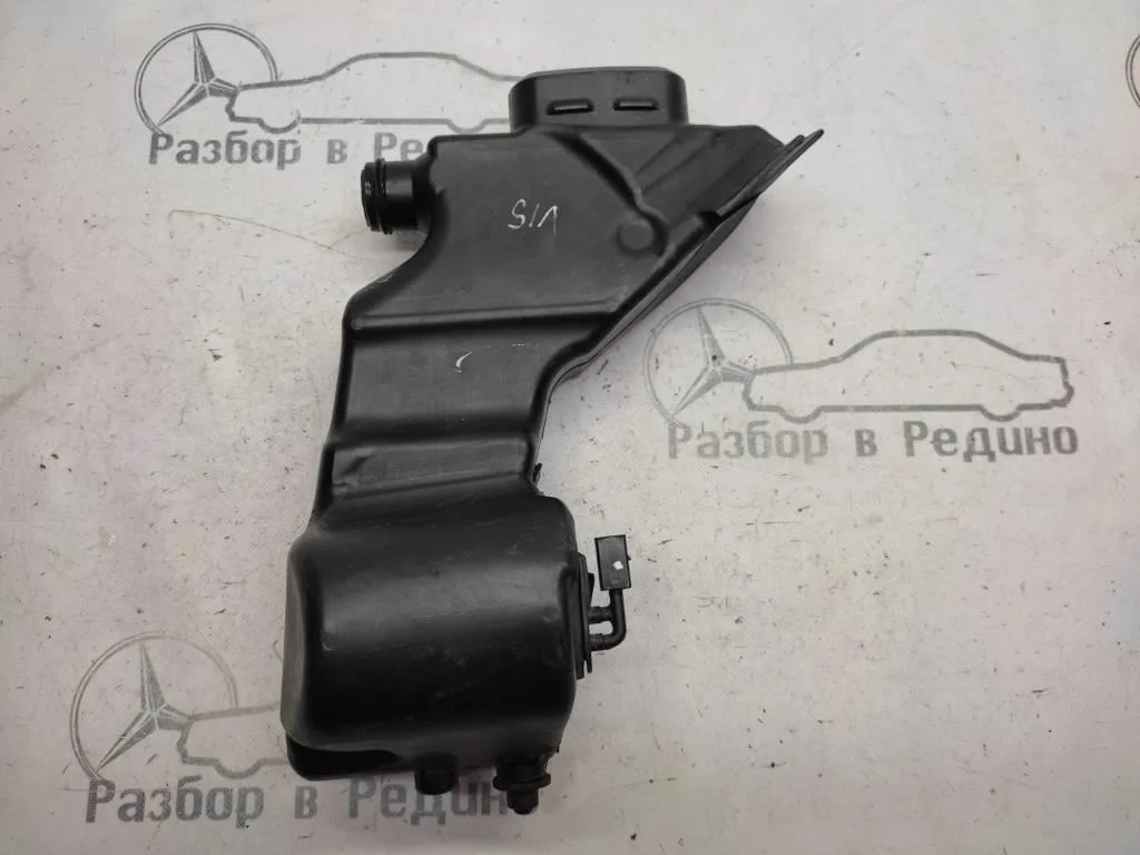 Бачок омывателя Mercedes-Benz