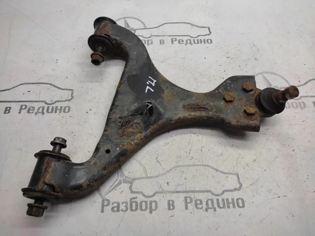 Рычаг передний нижний левый Mercedes-Benz