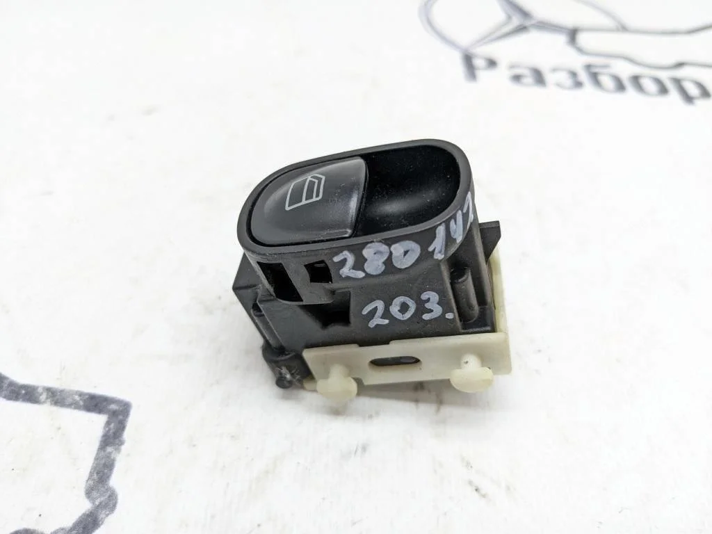 Кнопка стеклоподъемников Mercedes-Benz