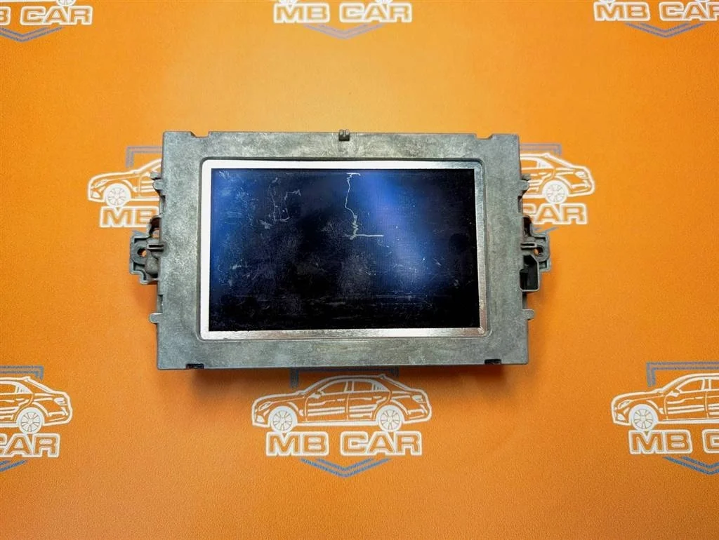 Монитор Mercedes-Benz