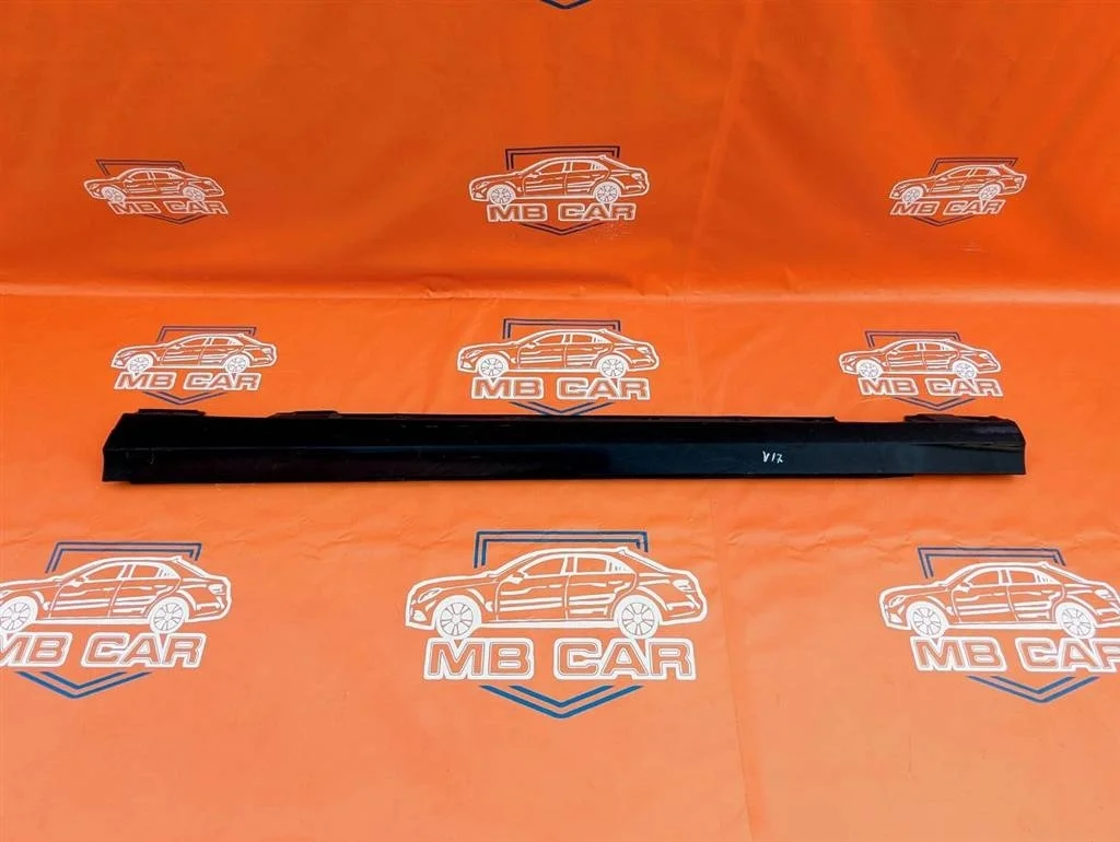 Порог пластиковый левый Mercedes-Benz