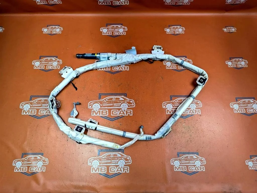 Шторка безопасности правая Mercedes-Benz