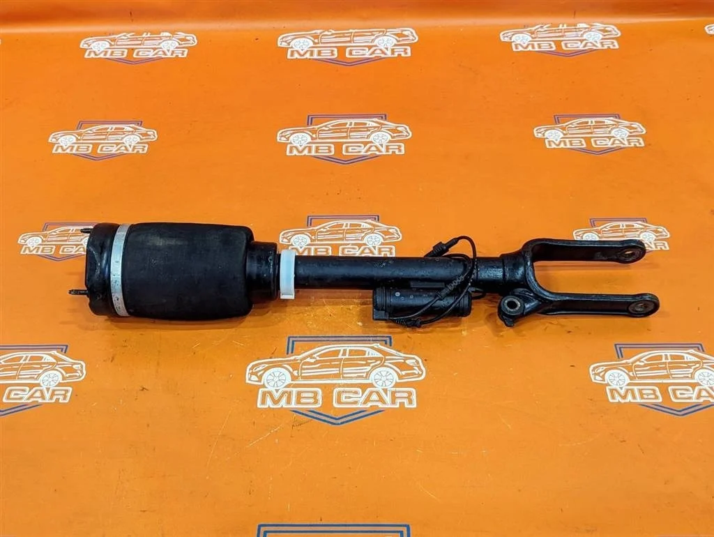 Пневмостойка передняя Mercedes-Benz