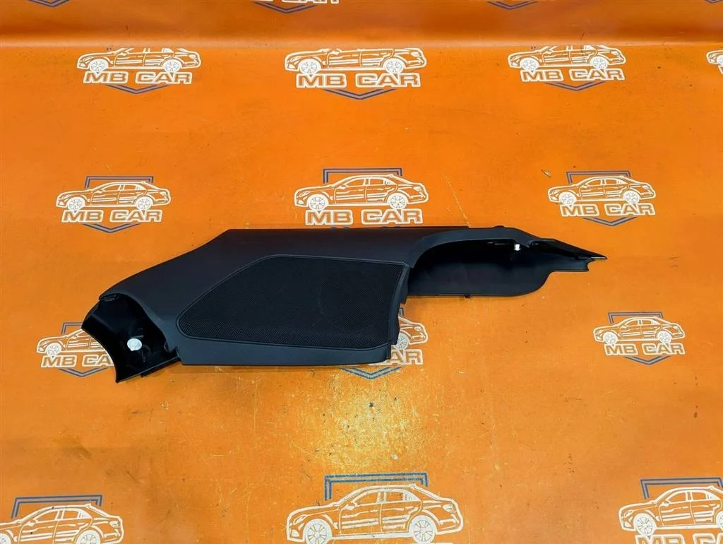 Обшивка багажника Mercedes-Benz