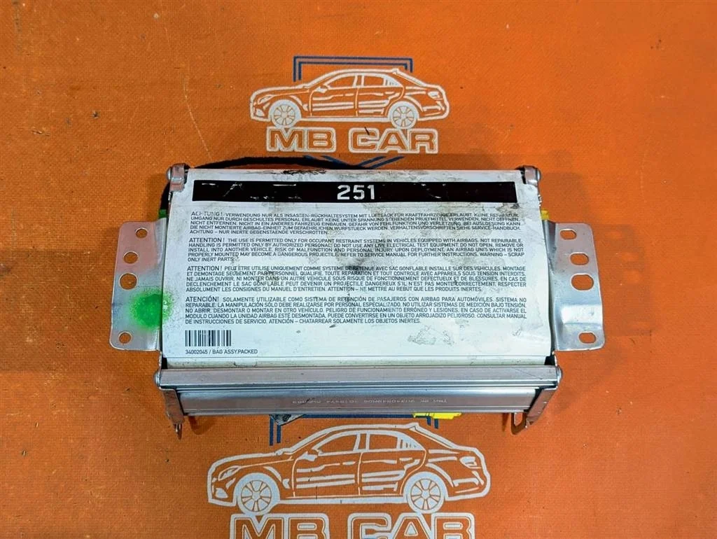 Подушка безопасности пасажирская Mercedes-Benz