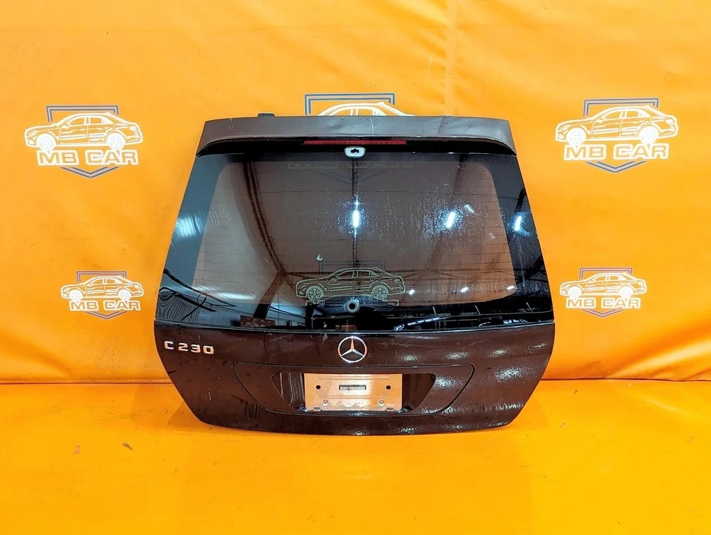 Крышка багажника Mercedes-Benz