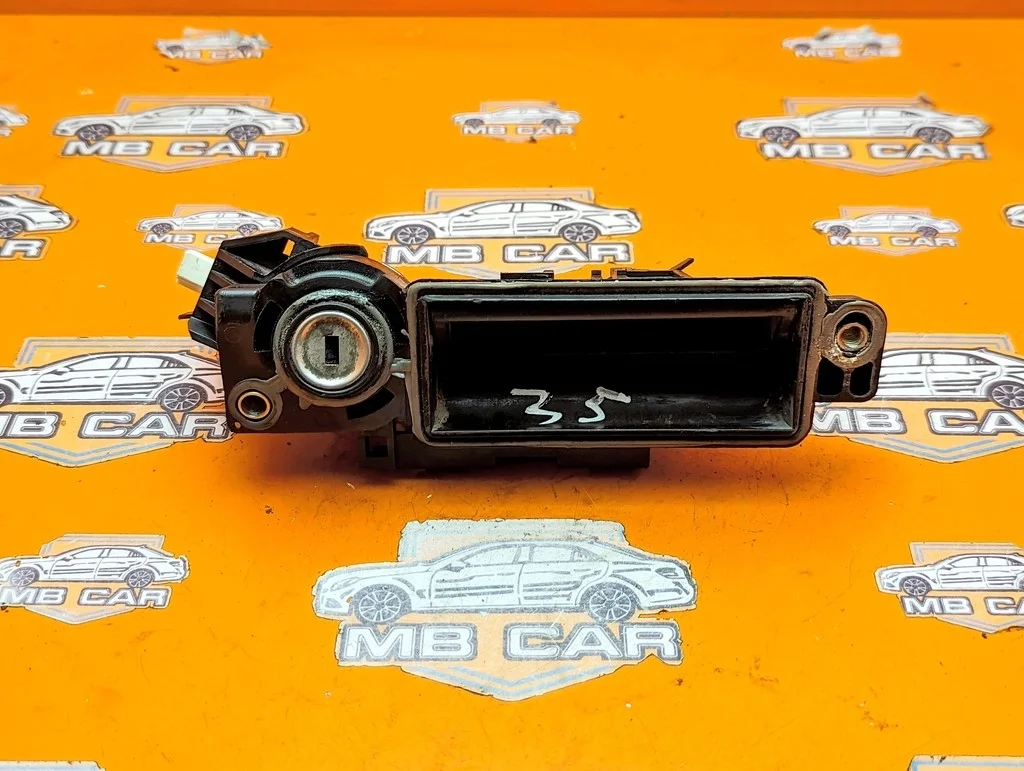 Ручка открытия багажника Mercedes-Benz