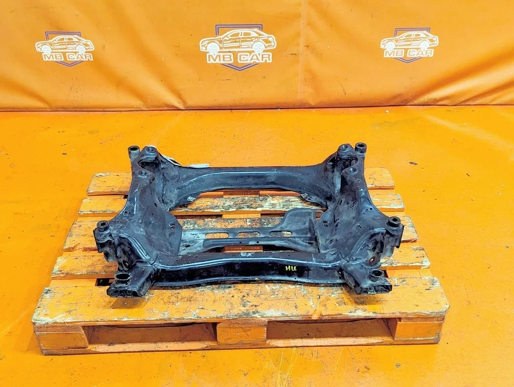 Подрамник передний Mercedes-Benz