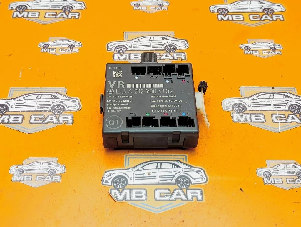 Блок двери Mercedes-Benz