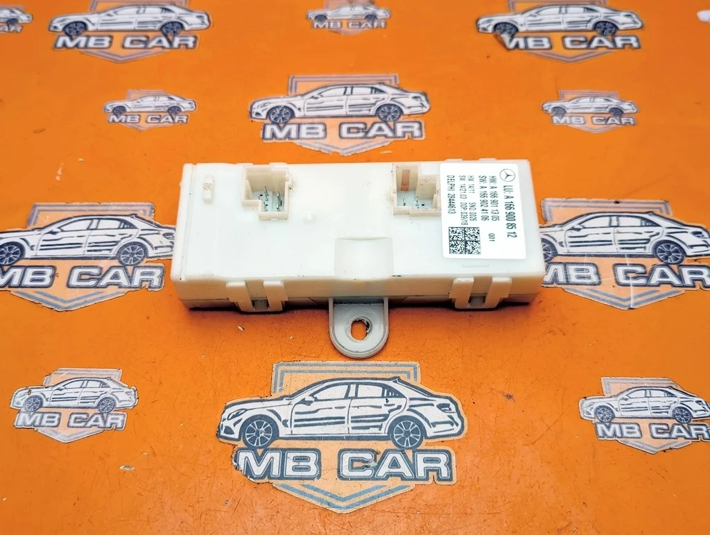 Блок крышки багажника Mercedes-Benz