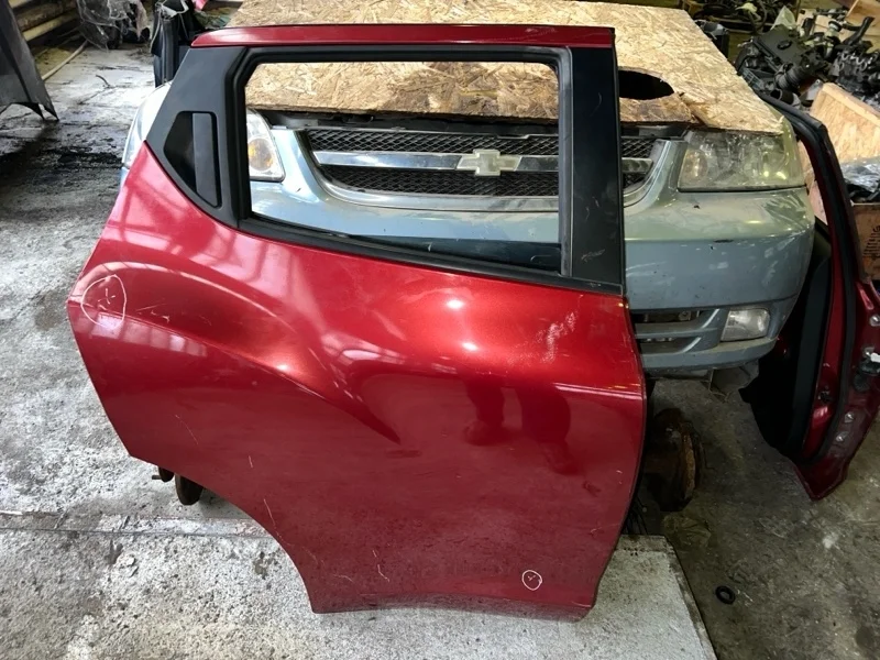 Дверь боковая Nissan Juke 2013 F15E