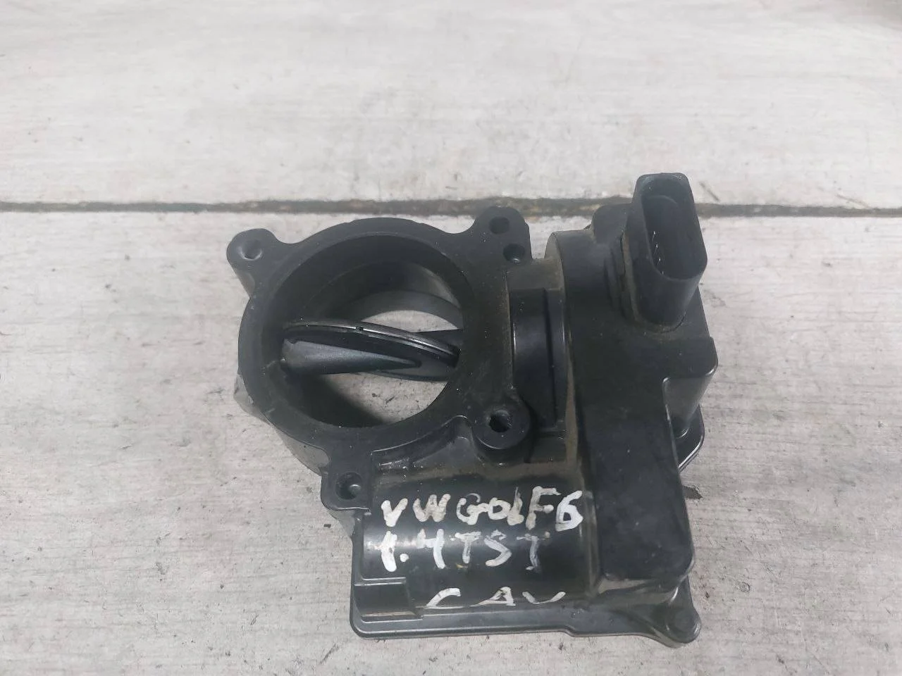 дроссельная заслонка Volkswagen Golf 5