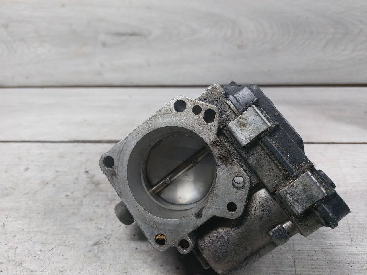 дроссельная заслонка Volkswagen Golf 7