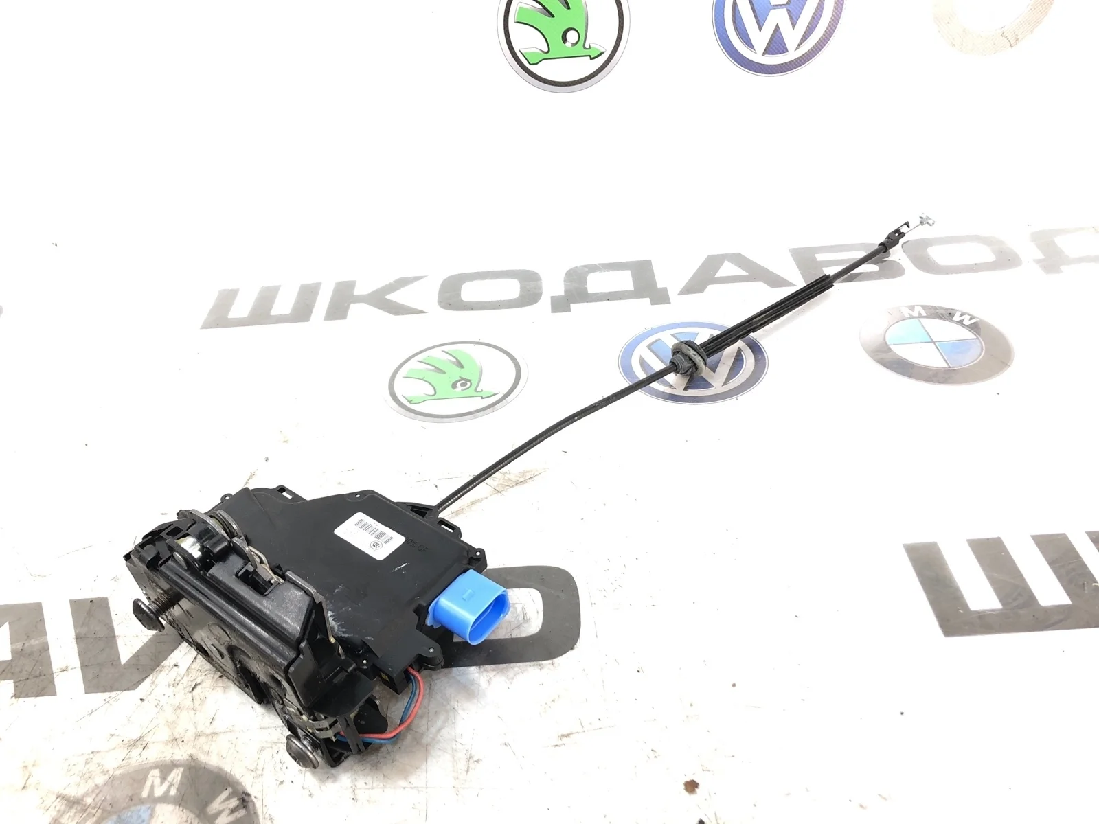 Замок двери Skoda Octavia Scout 2011 7L0839016D A5 (1Z) 2.0 CFHC, задний правый