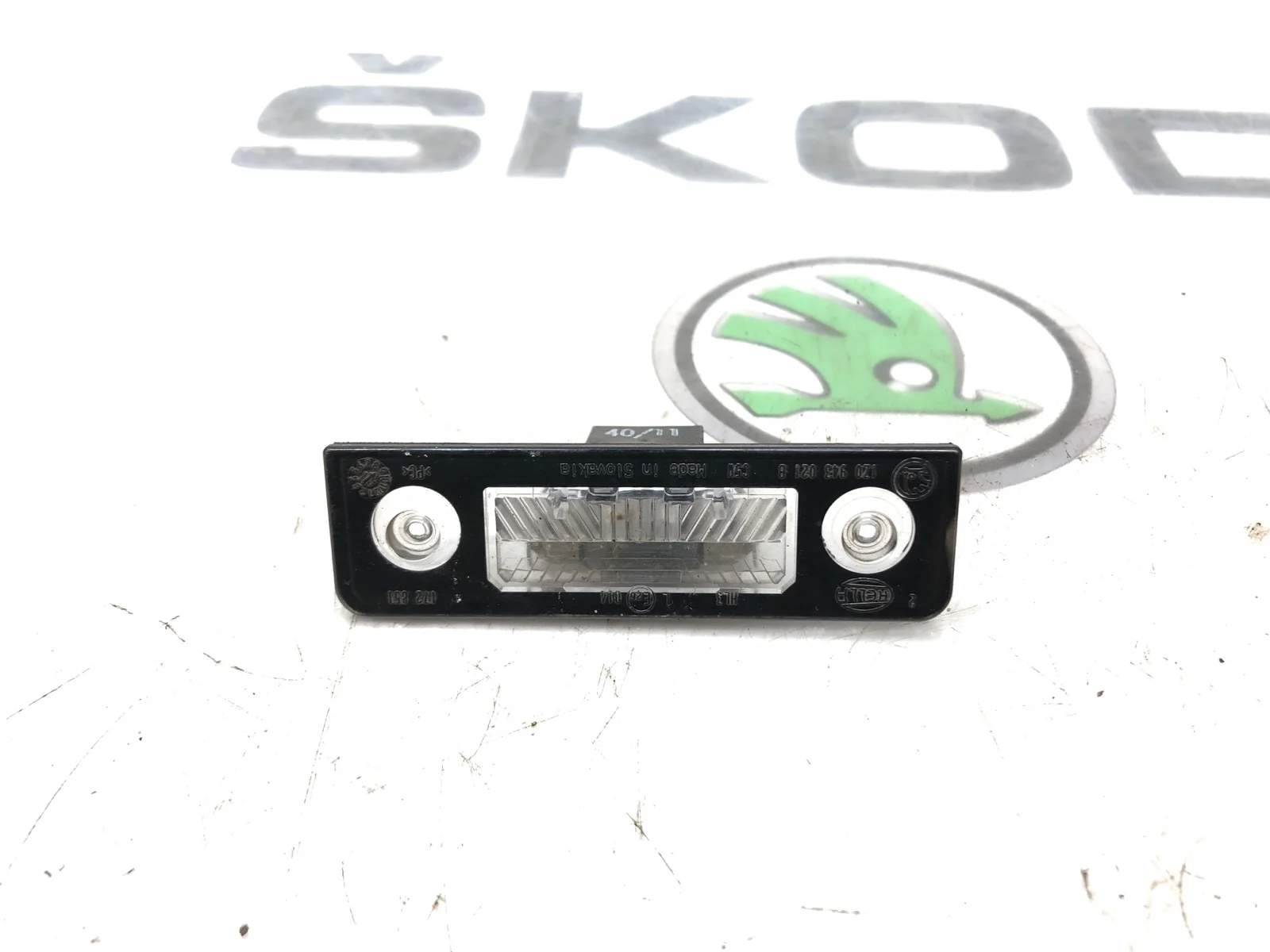 Фонарь подсветки номера Skoda Octavia Scout 2011 1Z0943021B A5 (1Z) 2.0 CFHC