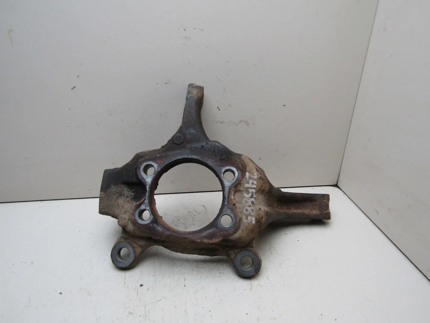 Кулак поворотный передний правый Nissan X-Trail (T31) 2007-2014  [40014JD000]  2.0 MR20DE в Вологде