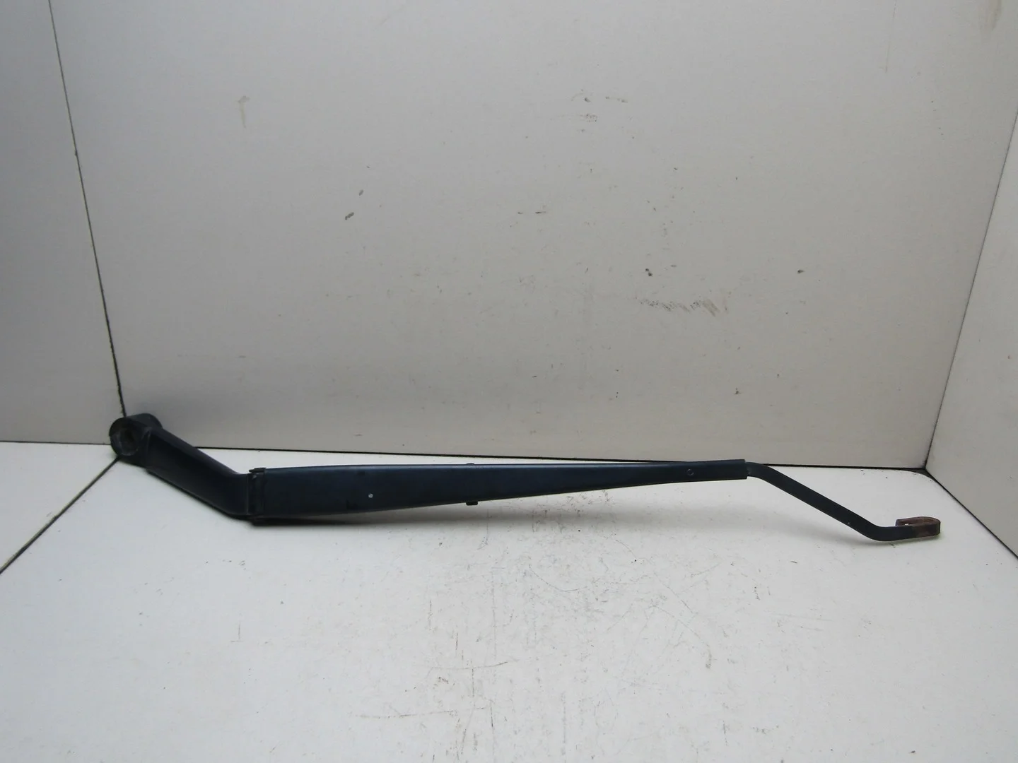 Поводок стеклоочистителя передний левый Nissan X-Trail (T31) 2007-2014  [28881JG400]  2.0 MR20DE в Вологде