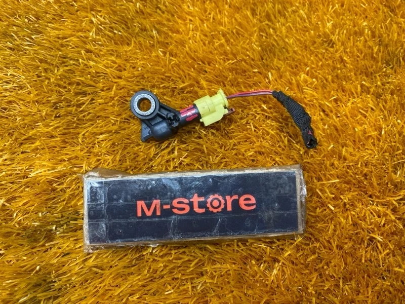 Датчик airbag ( удара) Audi Q7 2015 4M0959651 4M CYR, передний