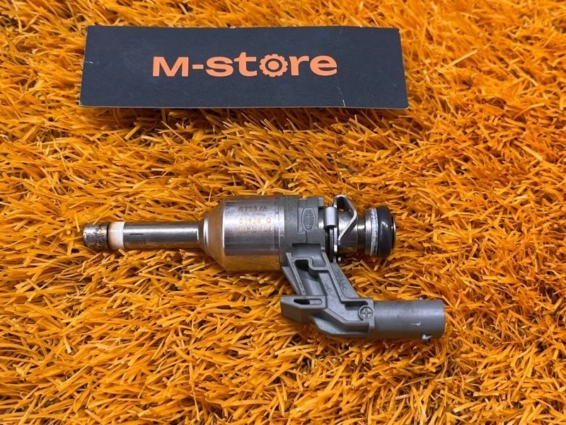 Форсунка топливная Volkswagen Tiguan 2013 03C906036N 5N CTHA