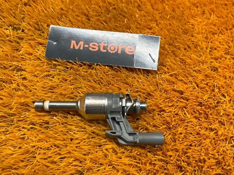 Форсунка топливная Volkswagen Tiguan 2013 03C906036N 5N CTHA