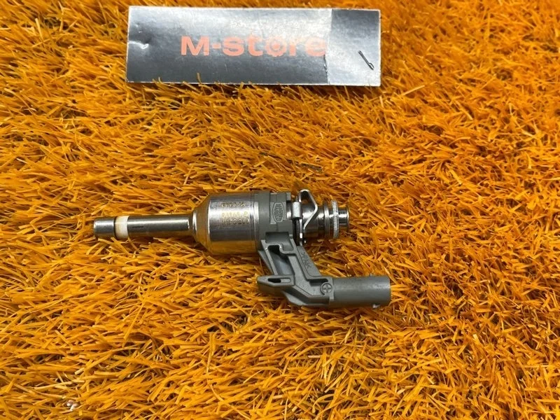 Форсунка топливная Volkswagen Tiguan 2013 03C906036N 5N CTHA