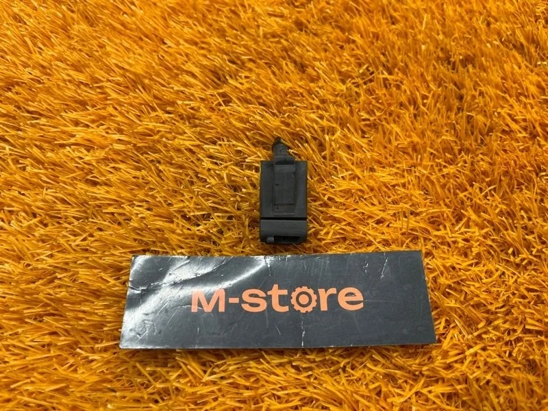 Форсунка омывателя Mercedes-Benz Gl-Class 2007 A1648601047 X164 273.923, правая