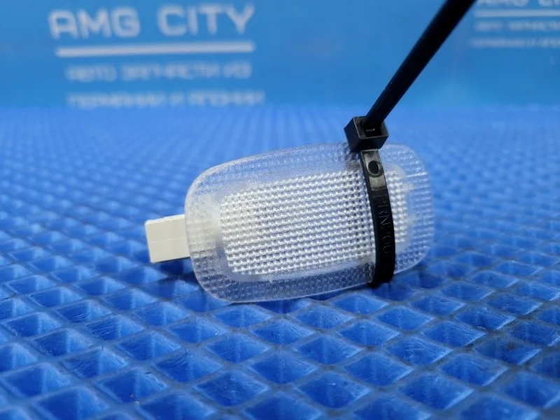 Плафон освещения Mercedes-Benz S-class W221