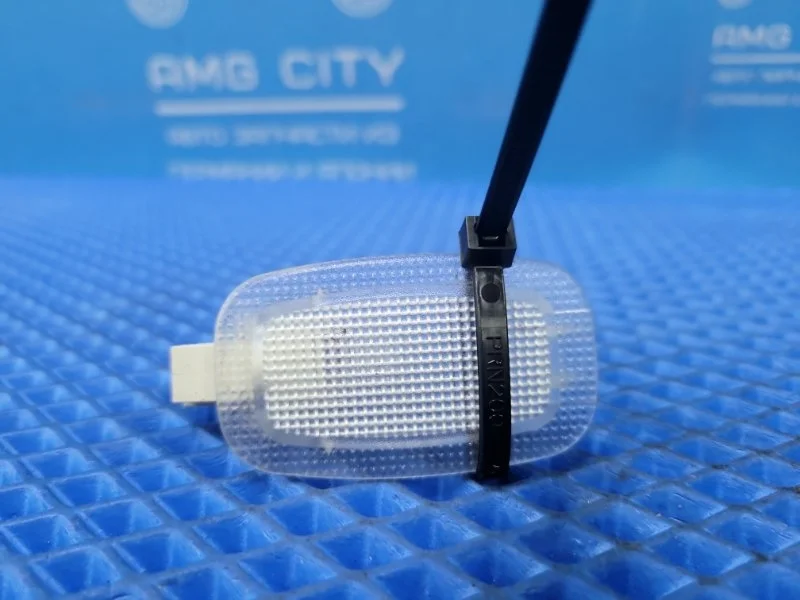 Плафон освещения Mercedes-Benz S-class W221