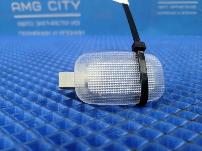 Плафон освещения Mercedes-Benz S-class W221