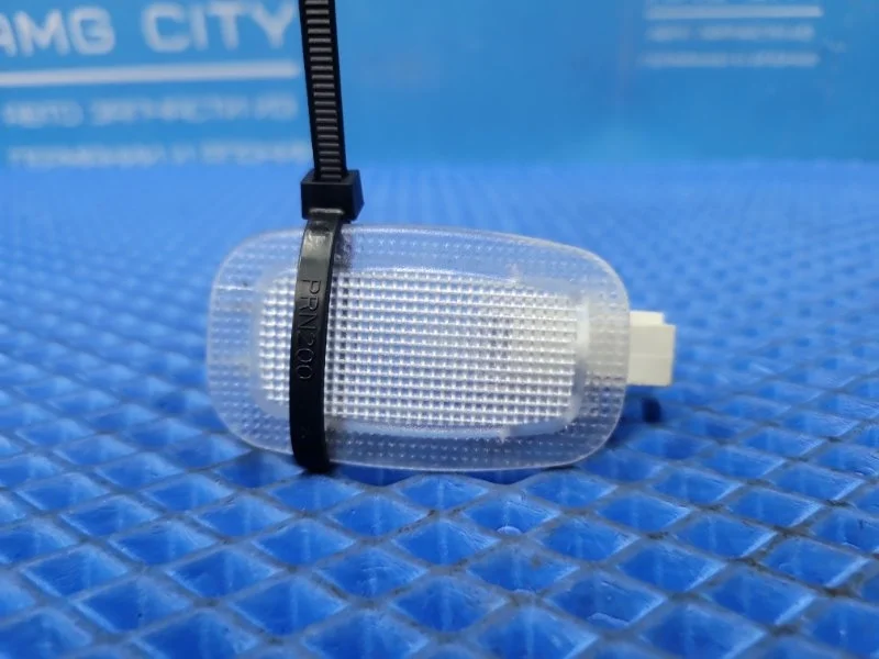 Плафон освещения Mercedes-Benz S-class W221