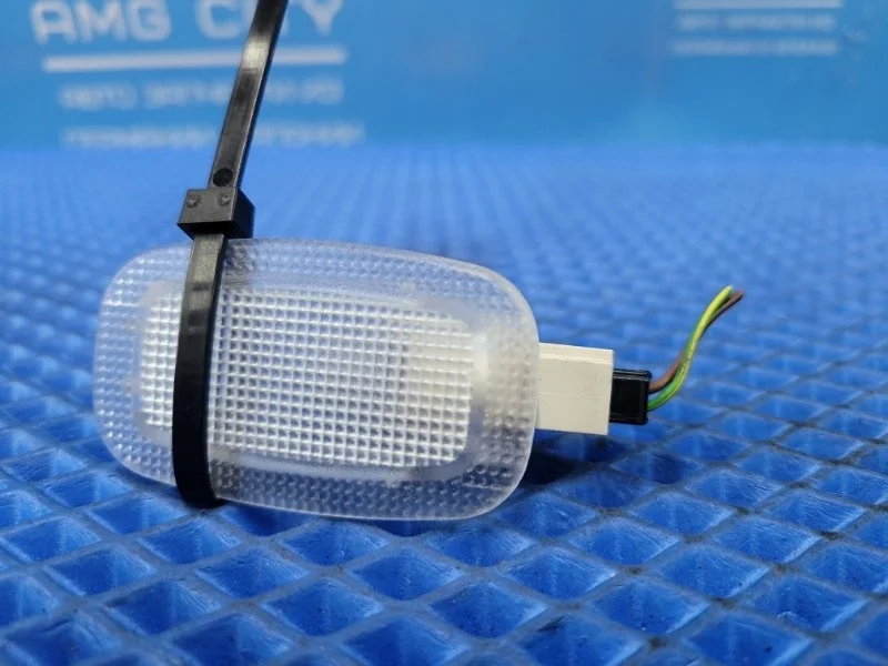 Плафон освещения Mercedes-Benz S-class W221