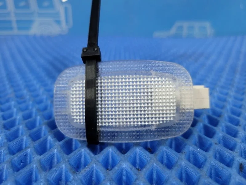 Плафон освещения Mercedes-Benz S-class W221