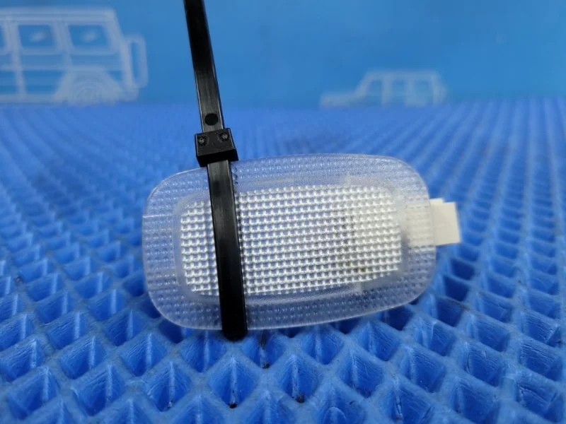 Плафон освещения Mercedes-Benz S-class W221