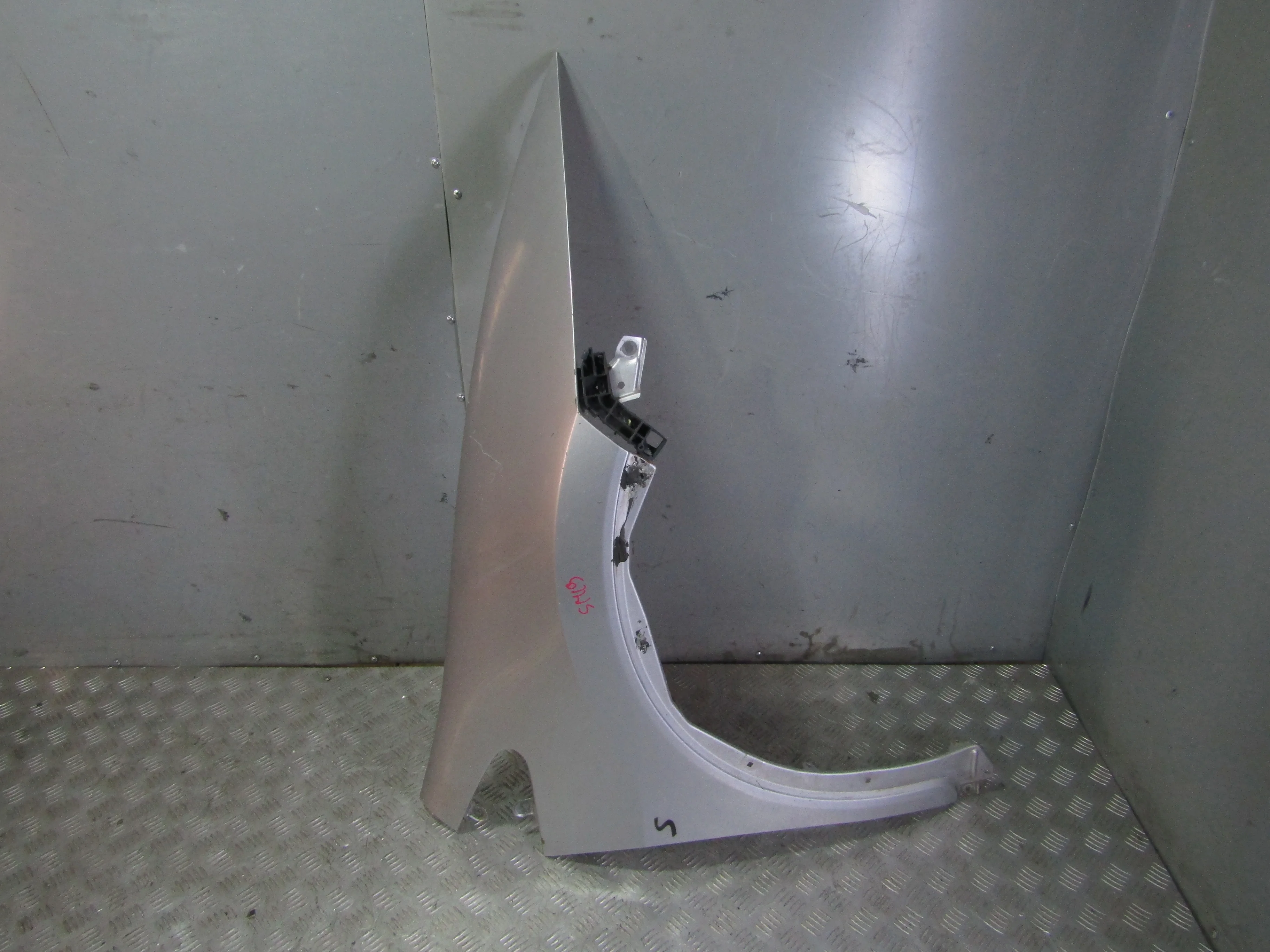 Крыло переднее правое HONDA Civic VIII (2005—2009)