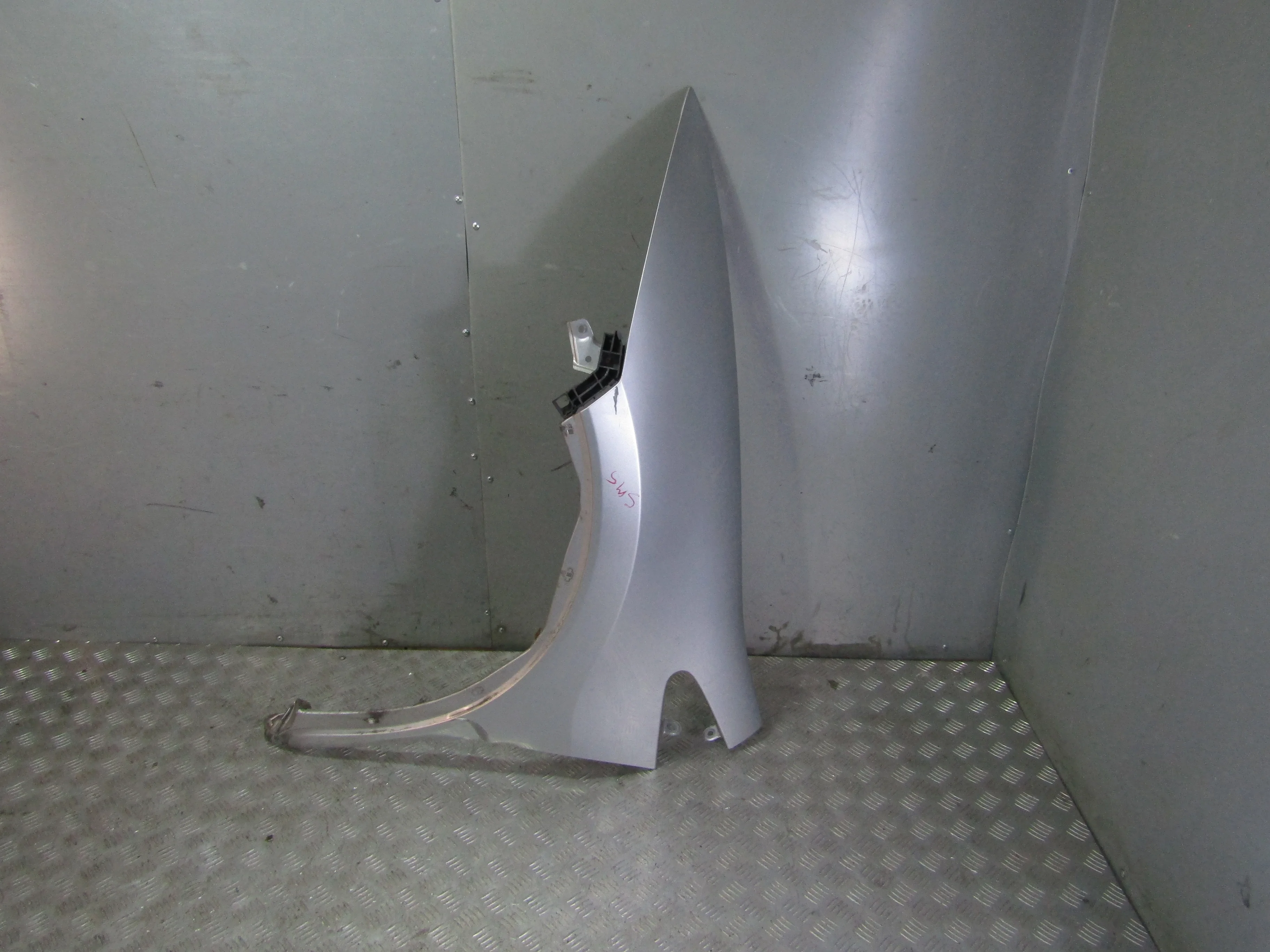 Крыло переднее левое HONDA Civic VIII (2005—2009)