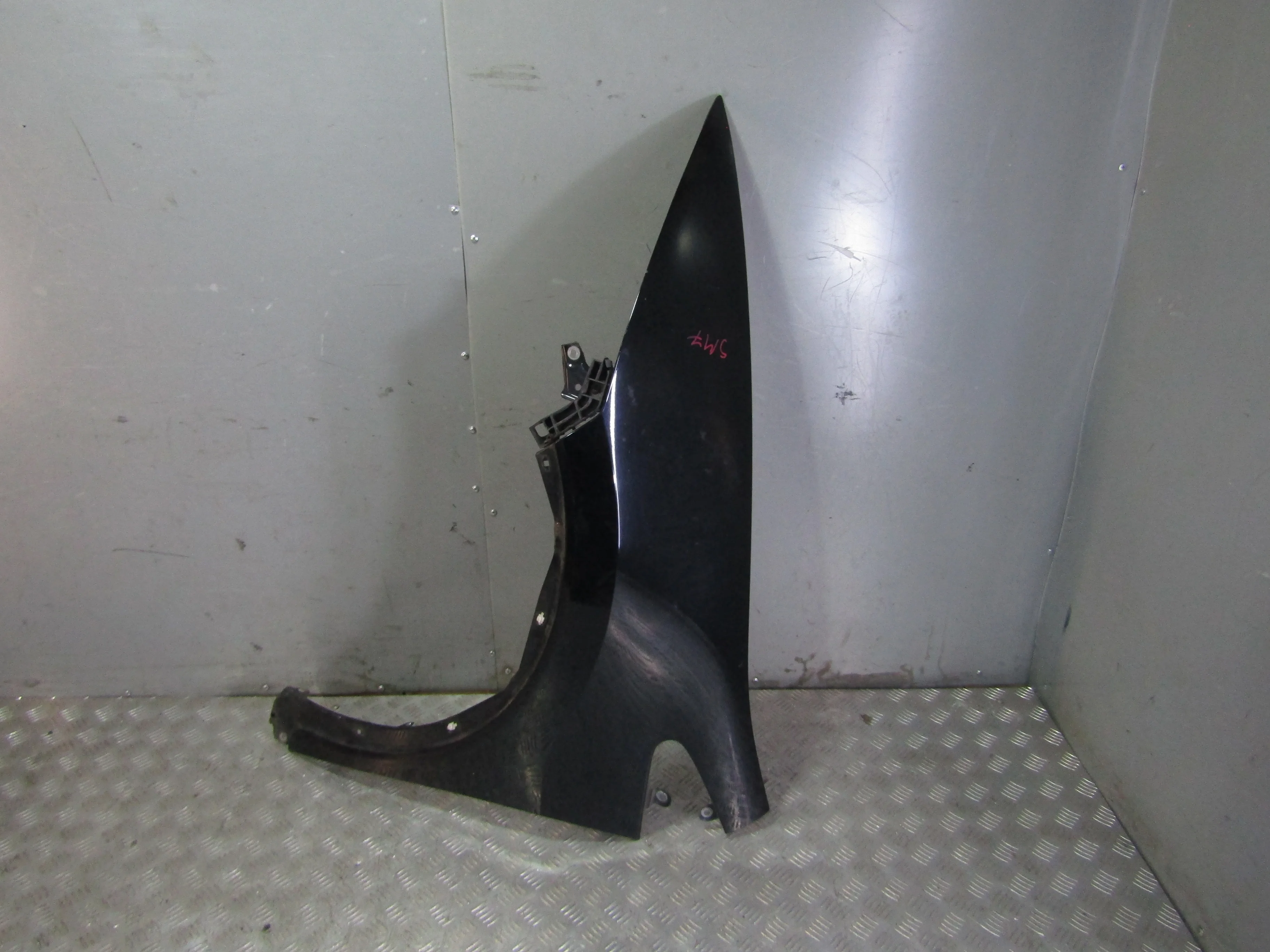 Крыло переднее левое HONDA Civic VIII (2005—2009)