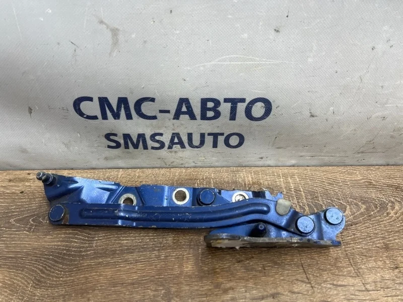 Петля багажника Volvo S40 2004-2012 31278386 СЕДАН, правая