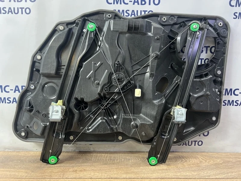 Стеклоподъемник Volkswagen Touareg 2012 7P6837461B NF CGR, передний левый