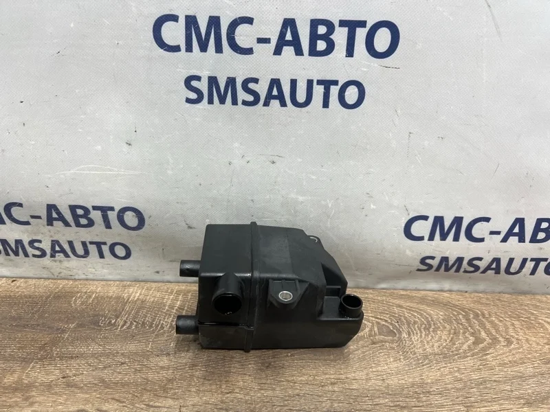 Маслоуловитель Volvo Xc90 8692211 2.5T