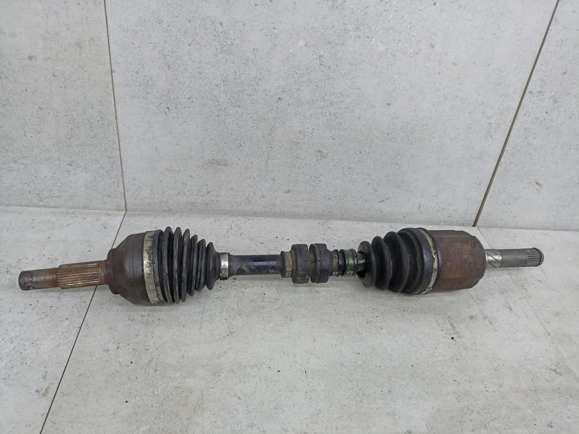 Полуось передняя левая Nissan X-Trail T31 2011