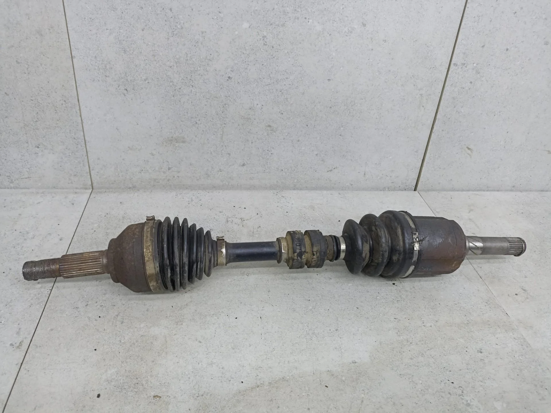 Полуось передняя левая Nissan X-Trail T31 2010