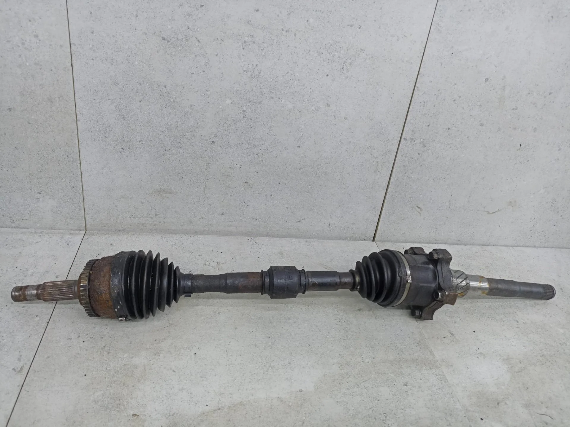 Полуось передняя правая Nissan X-Trail T30 2004