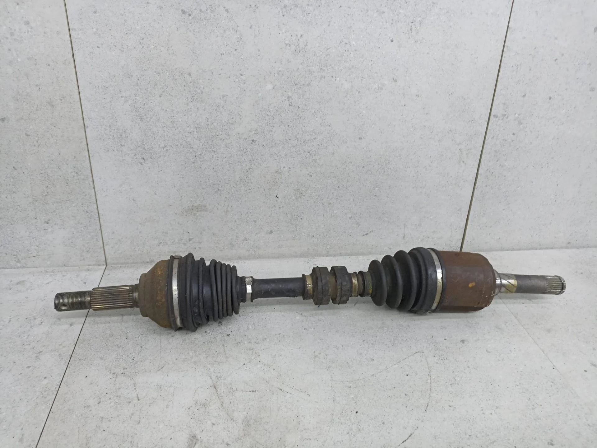 Полуось передняя левая Nissan X-Trail T31 2009