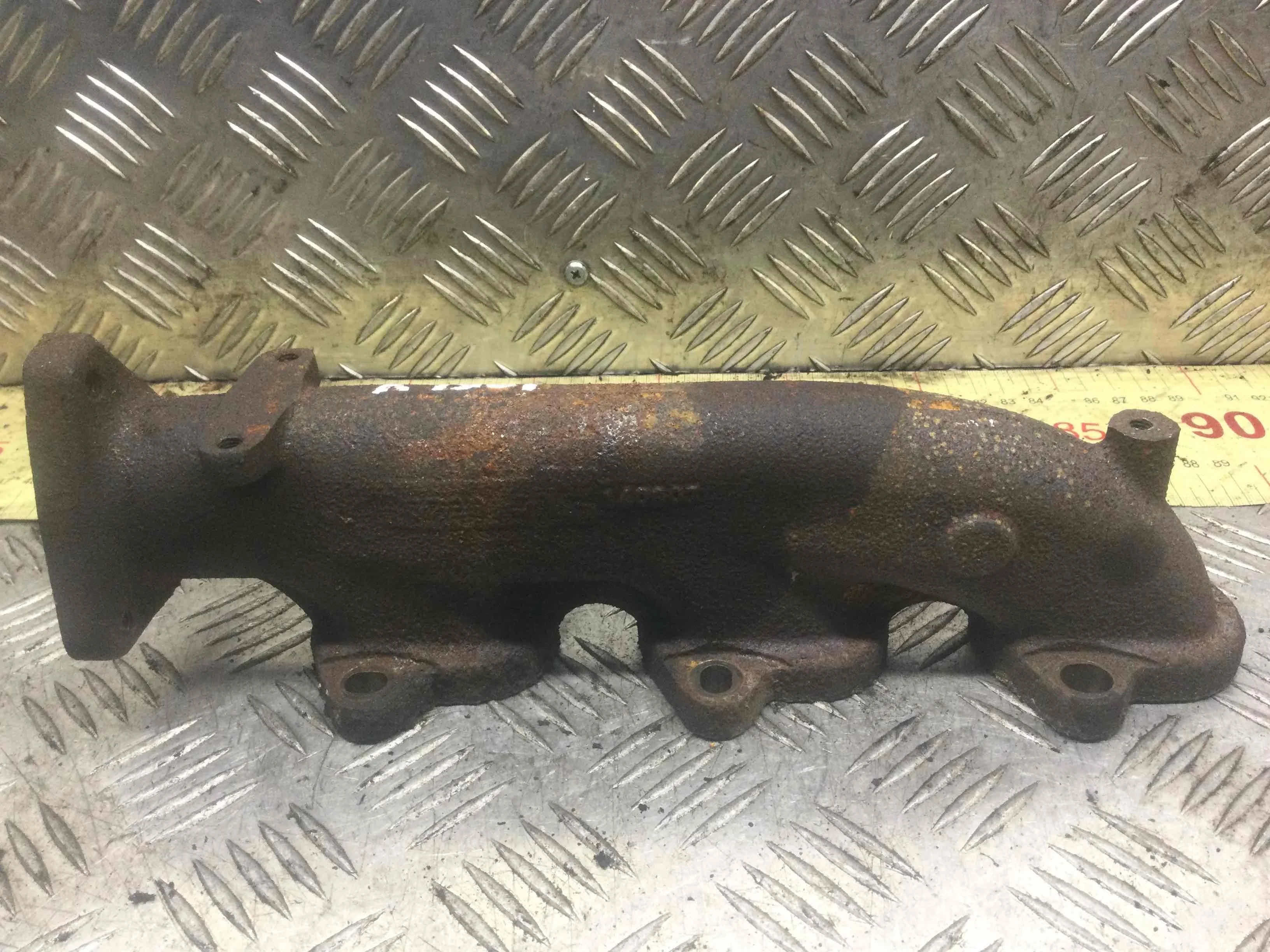 Коллектор выпускной Audi A6 C6/4F (2004-2008) дизель 3.0 TDI Автомат Универсал