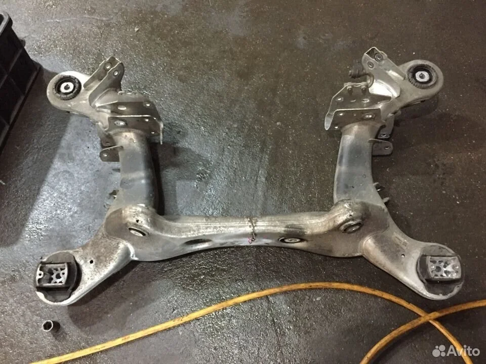 Подрамник задний мерседес w222 a2213500508